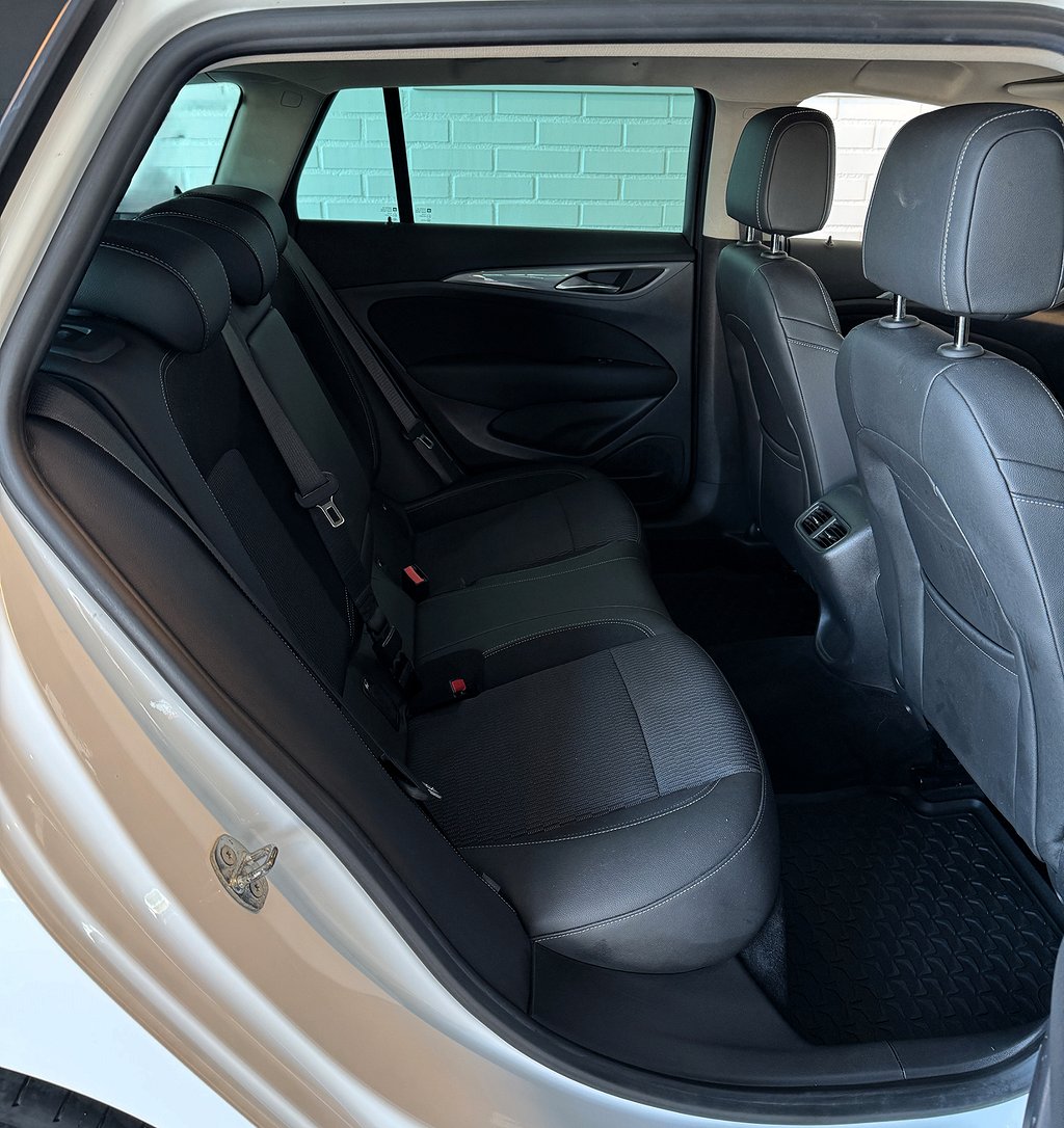 3e631e31-3cea-4c53-b697-3f6d9800b212rulelegacy-largestformat