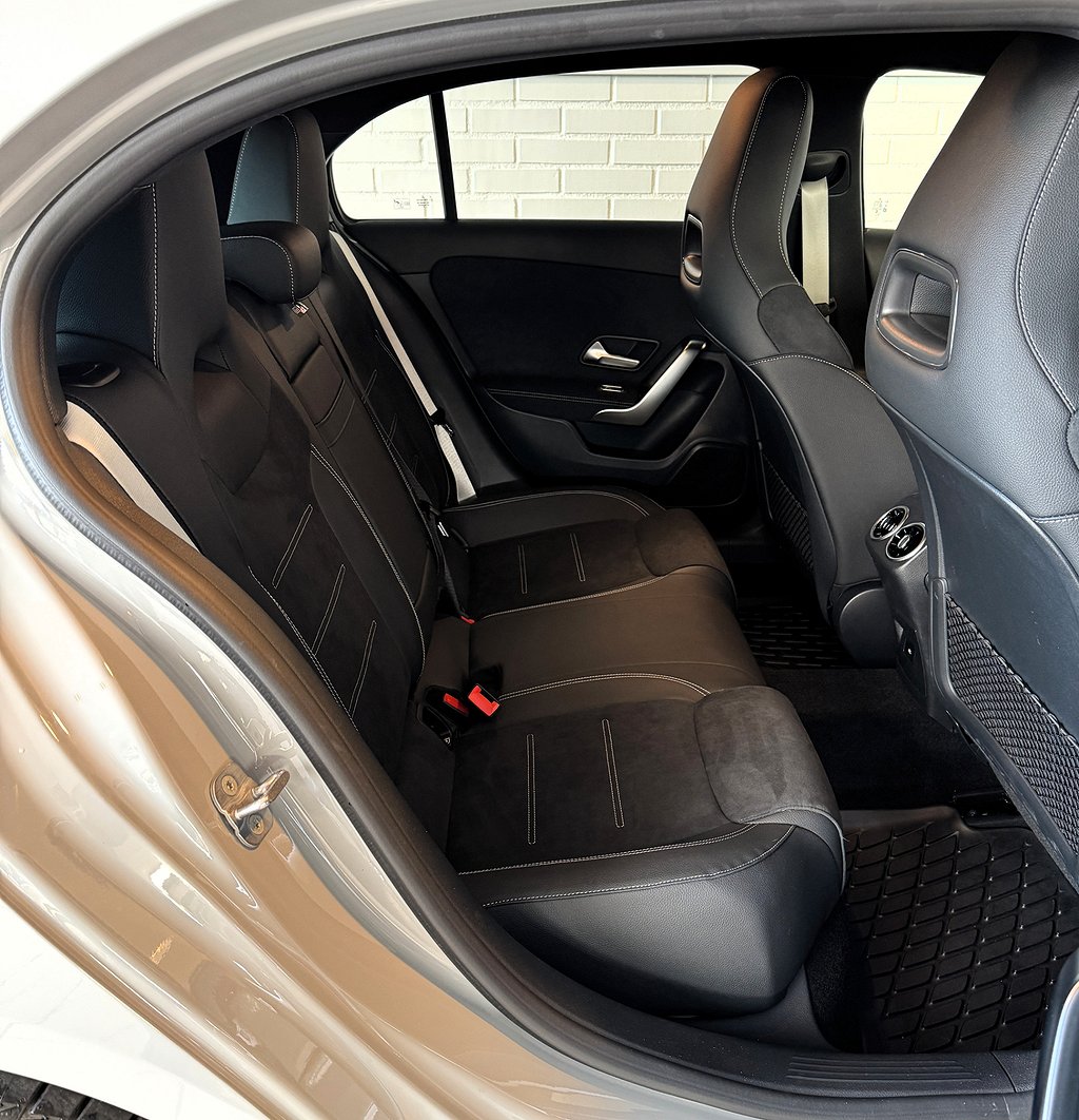 ad994ec1-5848-407c-814f-7ab67ceaefe7rulelegacy-largestformat