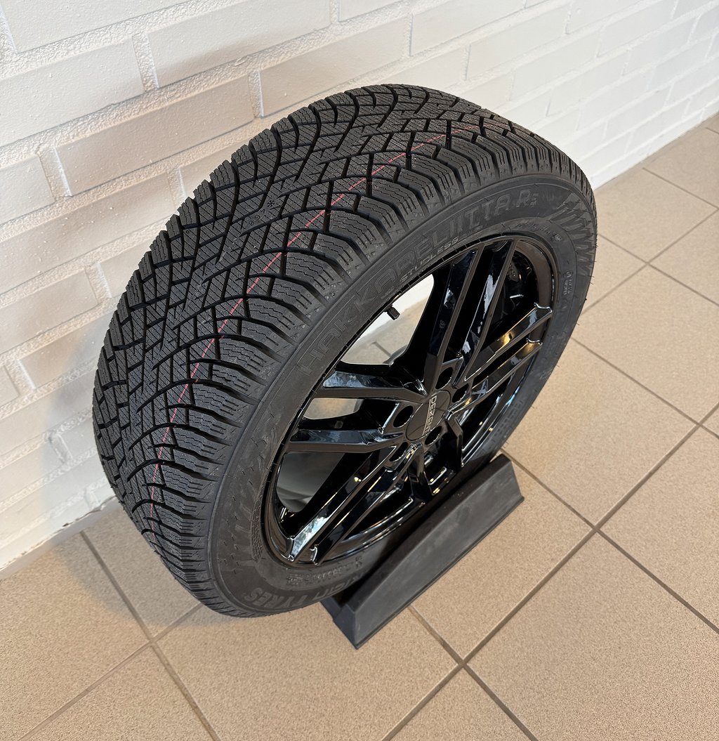 ca436818-cfef-4e03-bf69-3354d860a070rulelegacy-largestformat