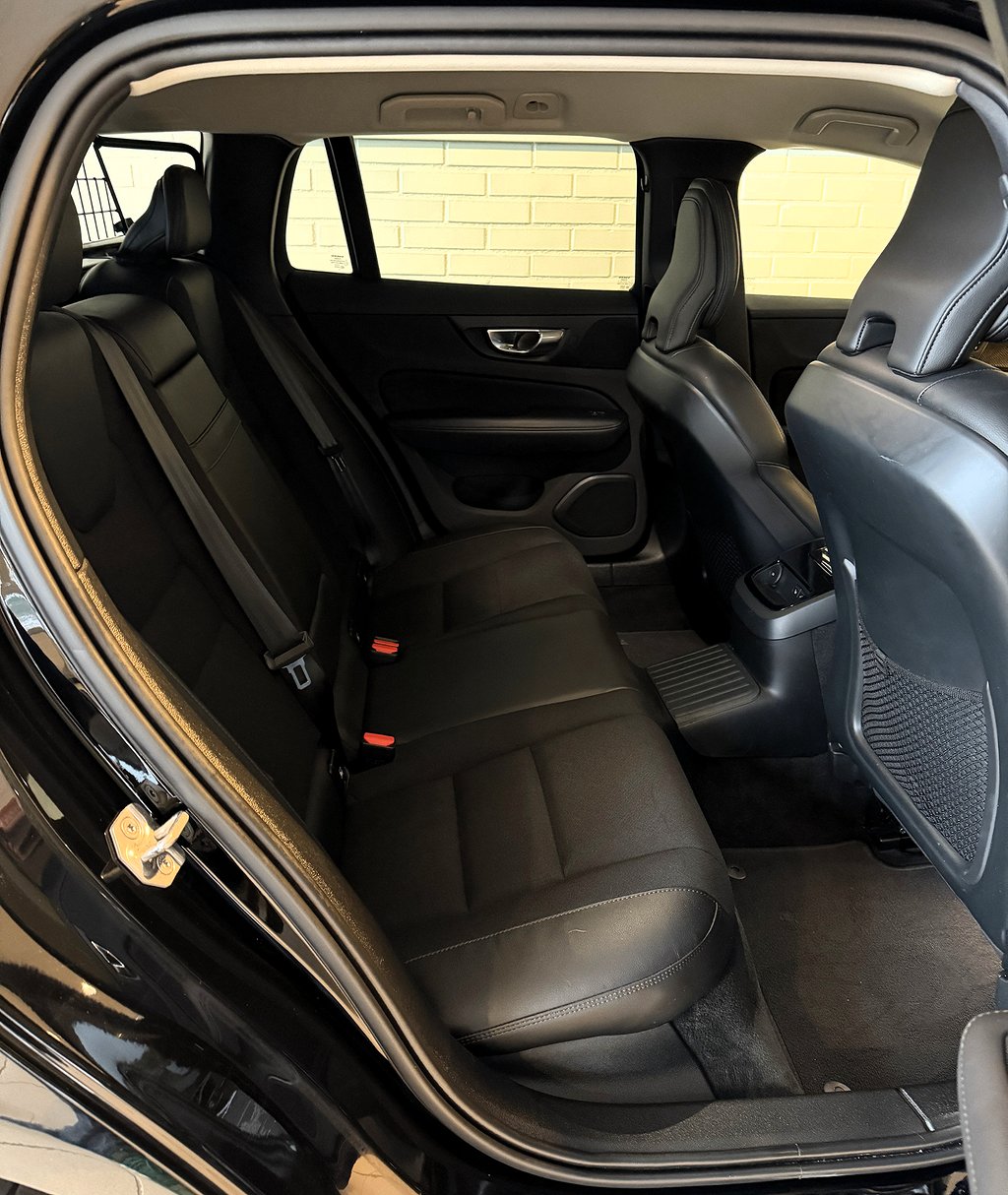 268a23d1-1bb7-4bb1-9c5a-97fb9d5a6ad5rulelegacy-largestformat